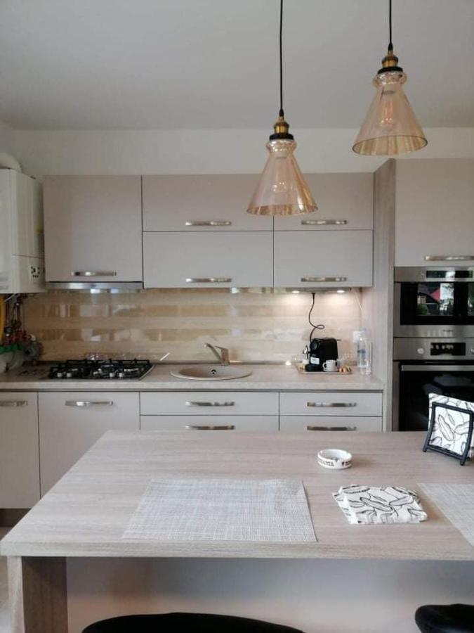 Belcara Apartment Буштени Экстерьер фото