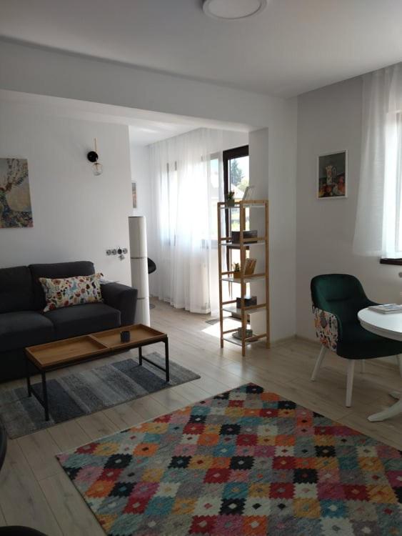 Belcara Apartment Буштени Экстерьер фото